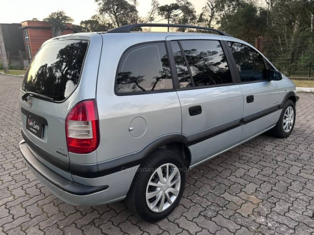 CHEVROLET - ZAFIRA - 2007/2008 - Prata - Sob Consulta