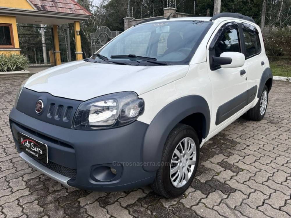 FIAT - UNO - 2011/2012 - Branca - Sob Consulta