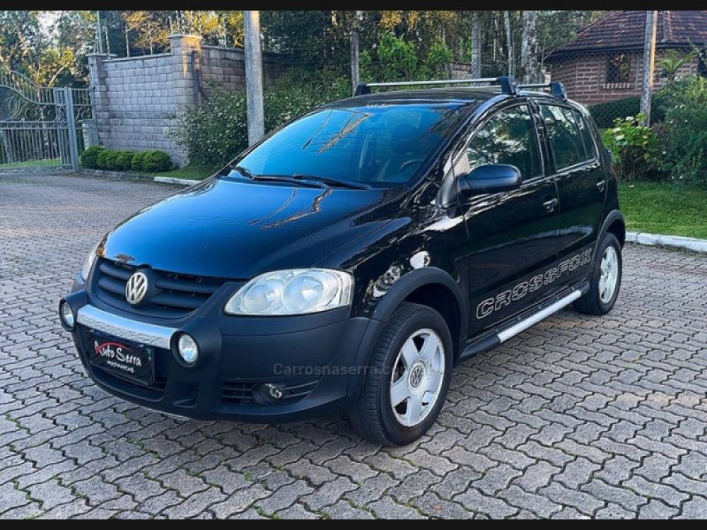 VOLKSWAGEN - CROSSFOX - 2007/2008 - Preta - Sob Consulta