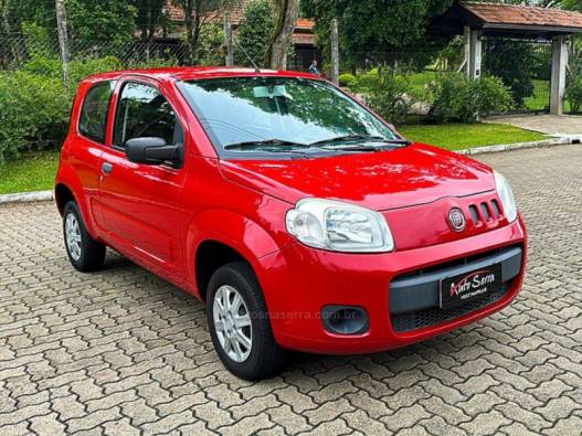 FIAT - UNO - 2013/2014 - Vermelha - Sob Consulta