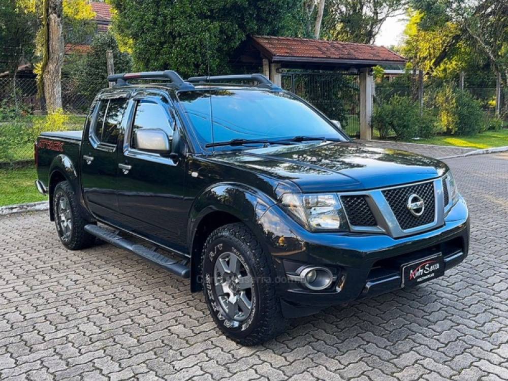 NISSAN - FRONTIER - 2016/2016 - Preta - Sob Consulta