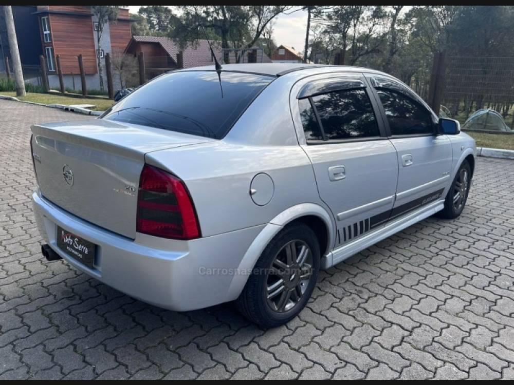 CHEVROLET - ASTRA - 2004/2005 - Prata - Sob Consulta