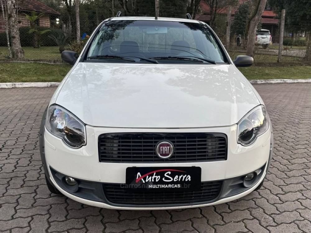 FIAT - STRADA - 2009/2010 - Branca - Sob Consulta