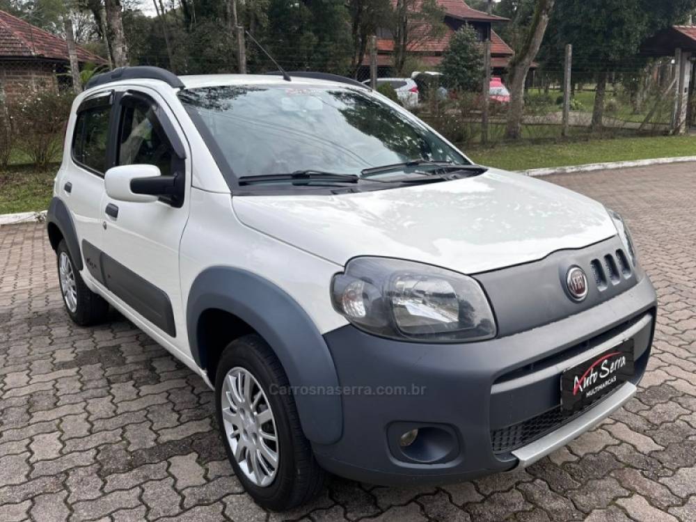 FIAT - UNO - 2011/2012 - Branca - Sob Consulta